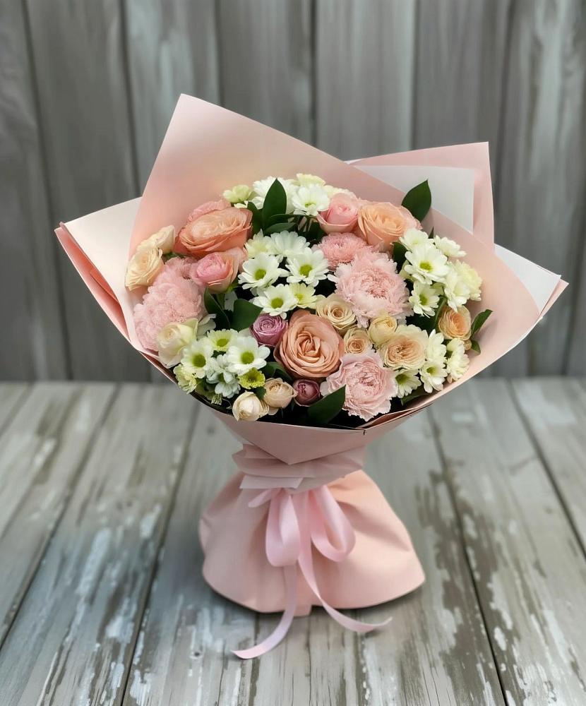 Букет цветов из: Гвоздики, Розы и Хризантемы в Новый