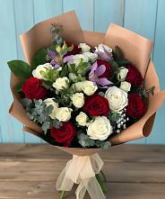 Букет цветов из:  Розы и Альстромерии в Новый