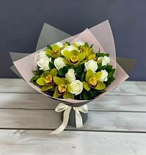 Букет цветов из:  Орхидеи и Розы в Новый