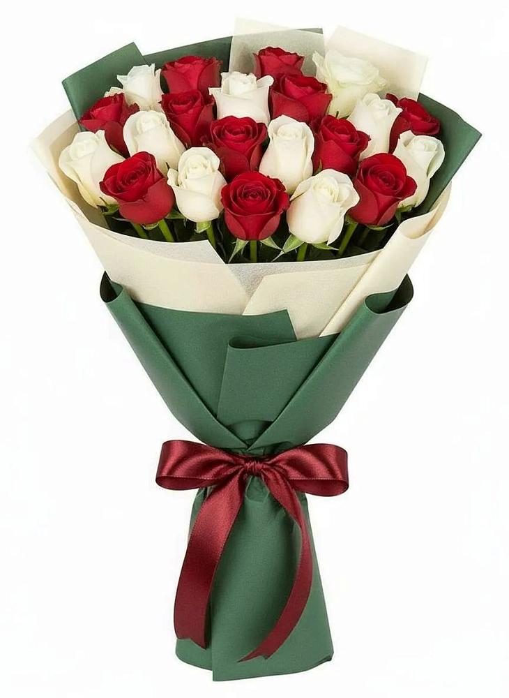 Букет Микс из красных и белых роз в Новый