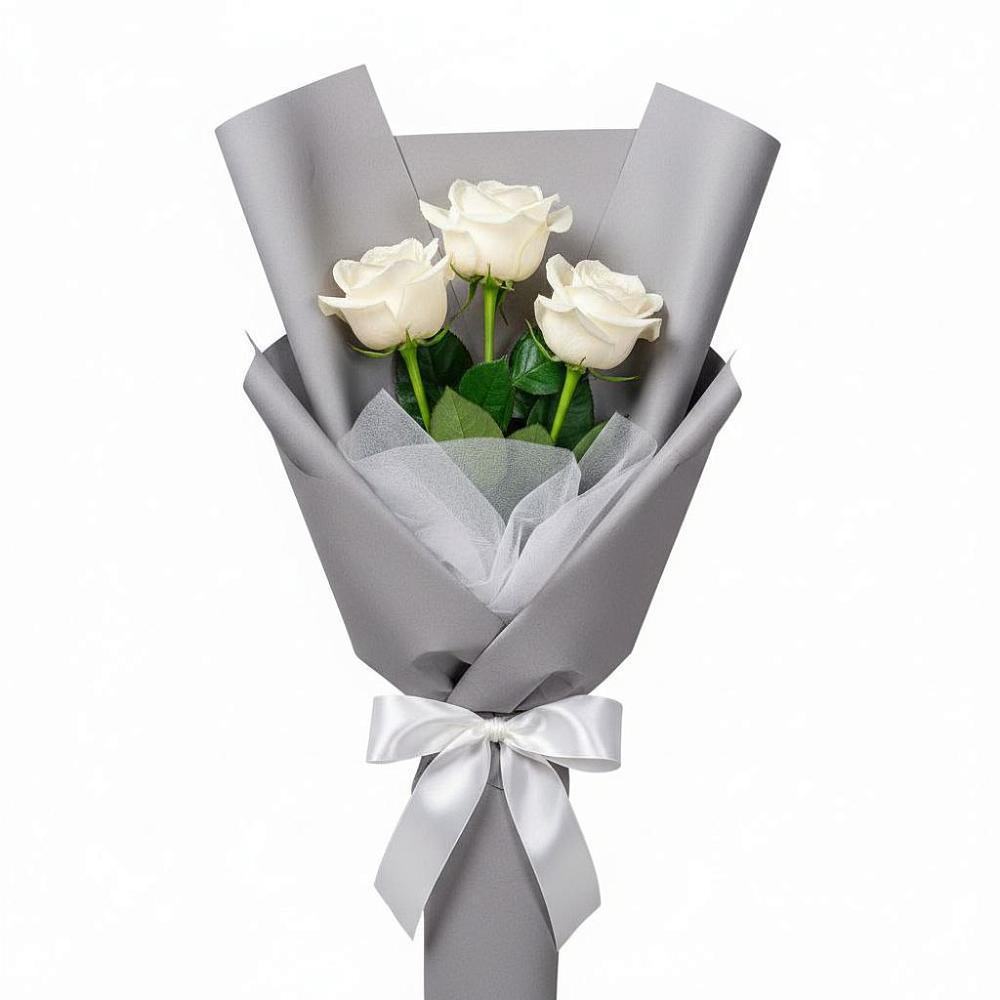 Букет 3 белые розы в Новый