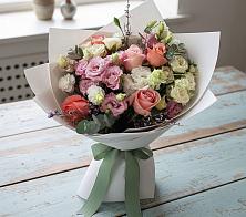 Букет цветов из:  Розы, Лизиантусы и Гвоздики #REPLACE_PRED# Новый